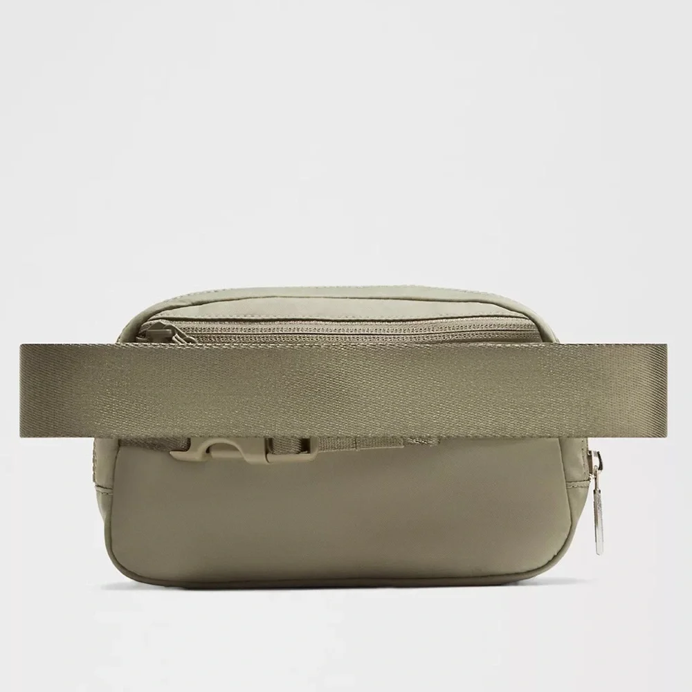 🆕lululemon Everywhere Belt Bag -Green - Picture 3 of 9